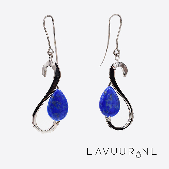 Zilveren oorbellen, S-vormig met peervormige lapis lazuli