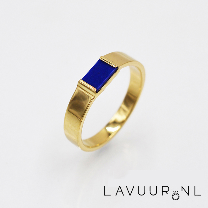 Gouden zegelring met een rechthoekige lapis lazuli in het midden