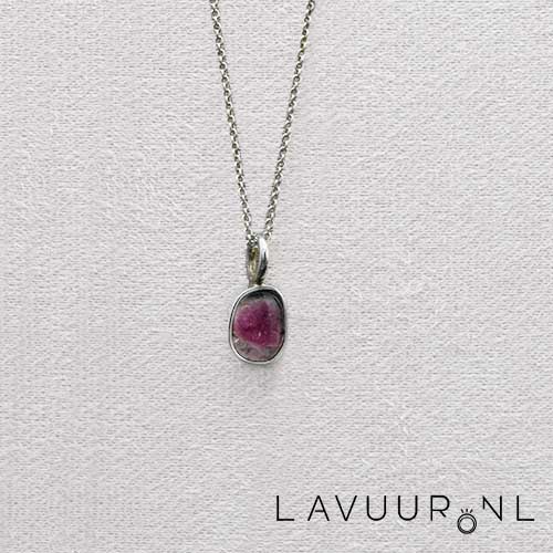 Zilveren hanger met roze-zwarte toermalijn